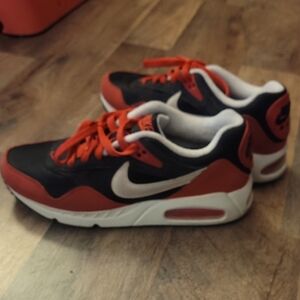 Black and Red Nikr Air Max Shoes